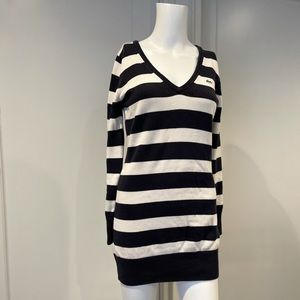 Lacoste Striped V Neck Cotton Sweater EU 38 US 6